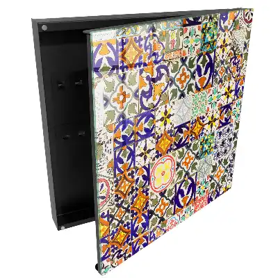 Casetă pentru chei cu plăci ceramice pictate cu modele colorate