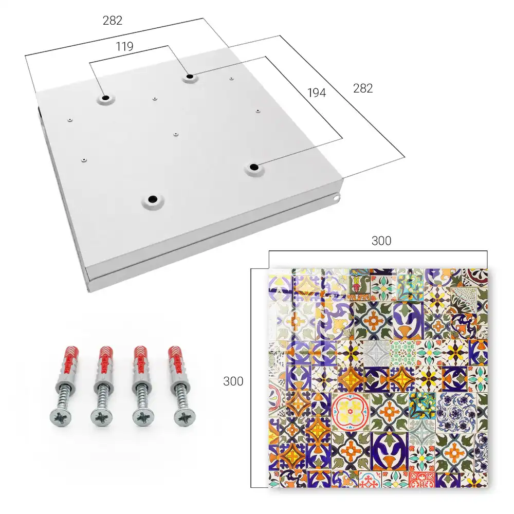 Casetă pentru chei cu plăci ceramice pictate cu modele colorate