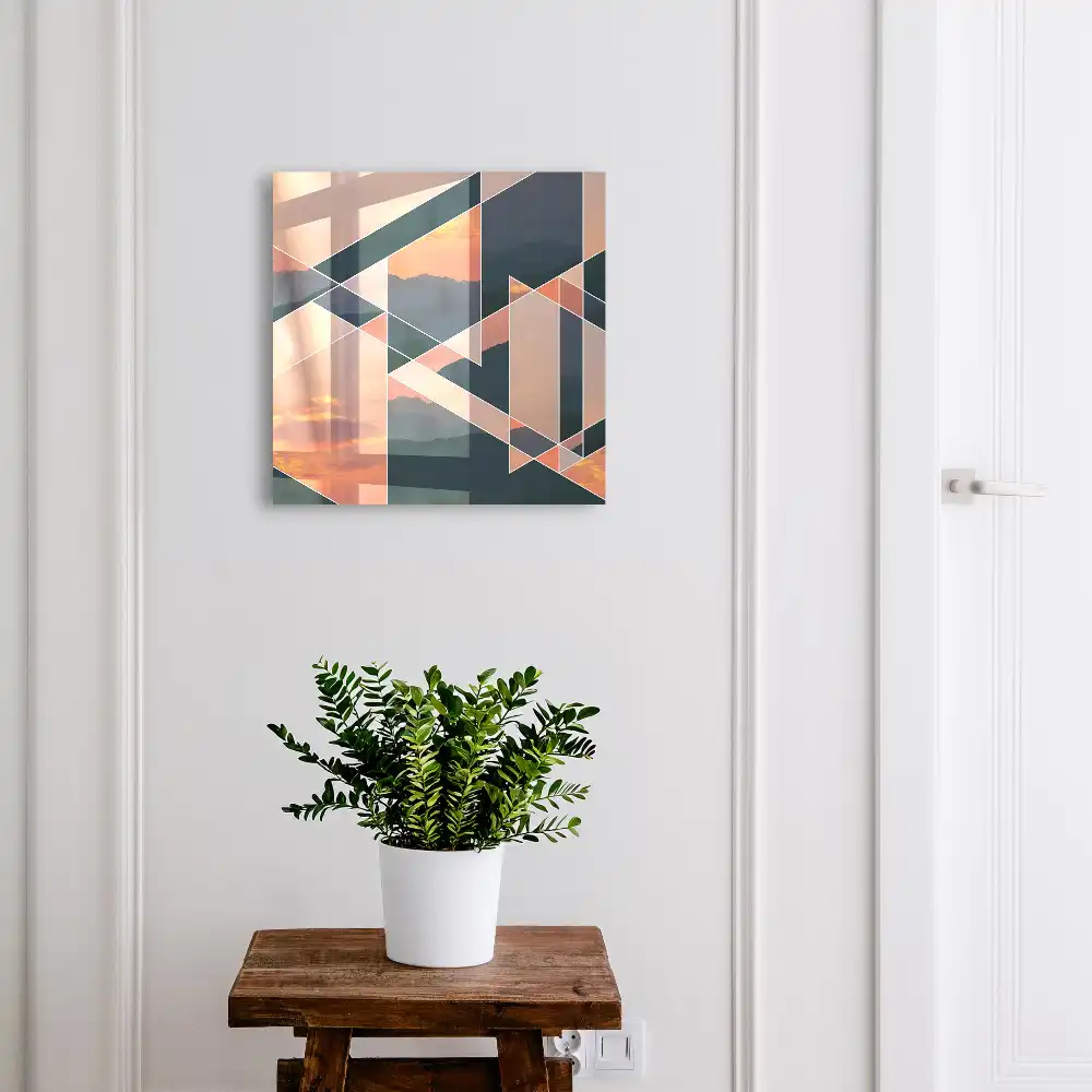 Dulapior pentru chei cu design geometric și peisaj montan