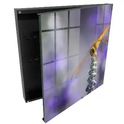 Casetă pentru chei cu design libelulă colorată și flori mov