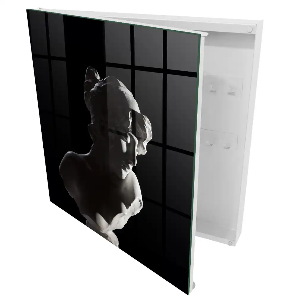 Dulapior pentru chei cu design sculptural în lumină și umbră