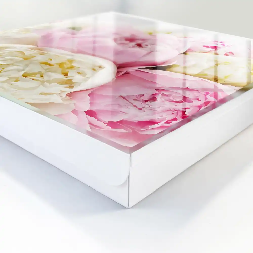 Dulapior pentru chei cu design de bujori în nuanțe pastelate
