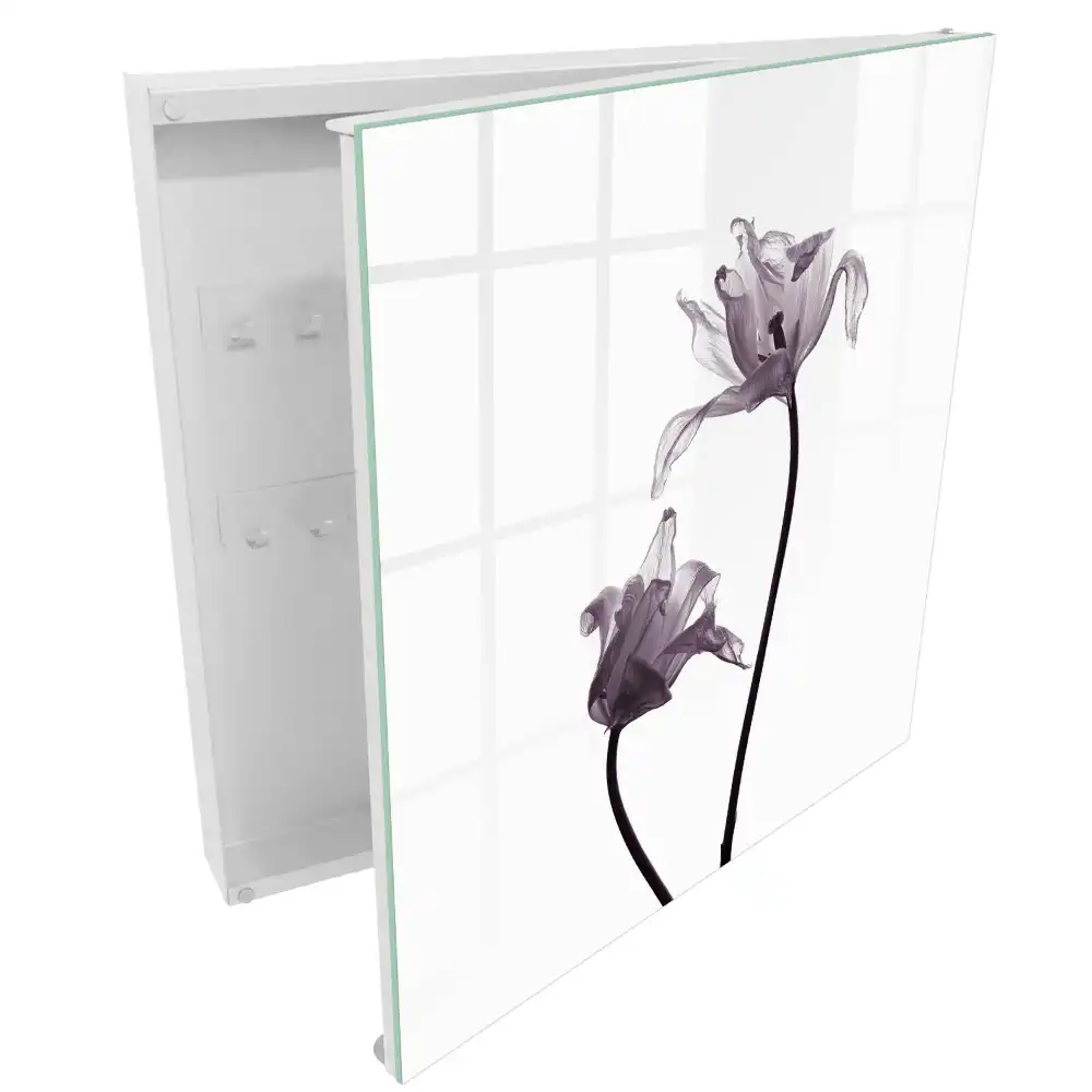 Suport de chei pentru perete cu model de flori delicate pe fundal deschis