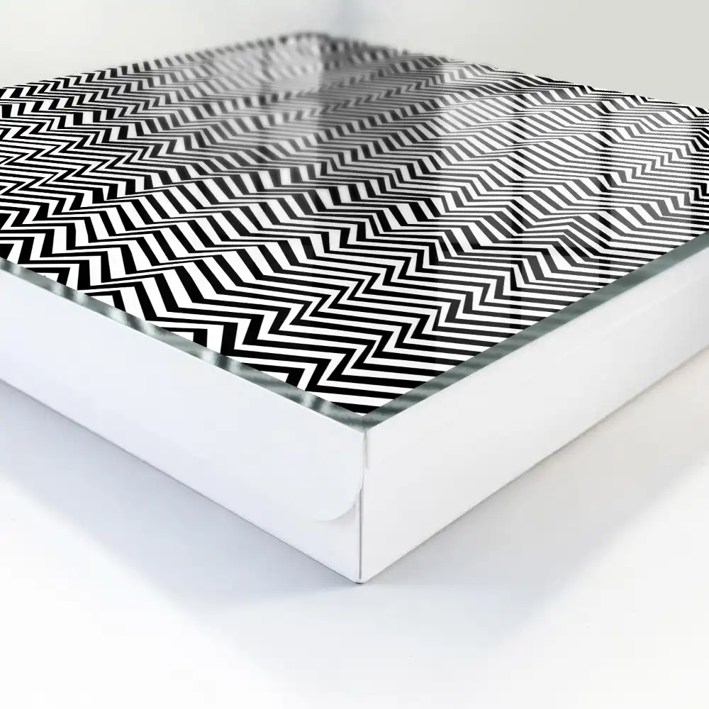 Dulăpior pentru chei cu model zigzag și linii contrastante