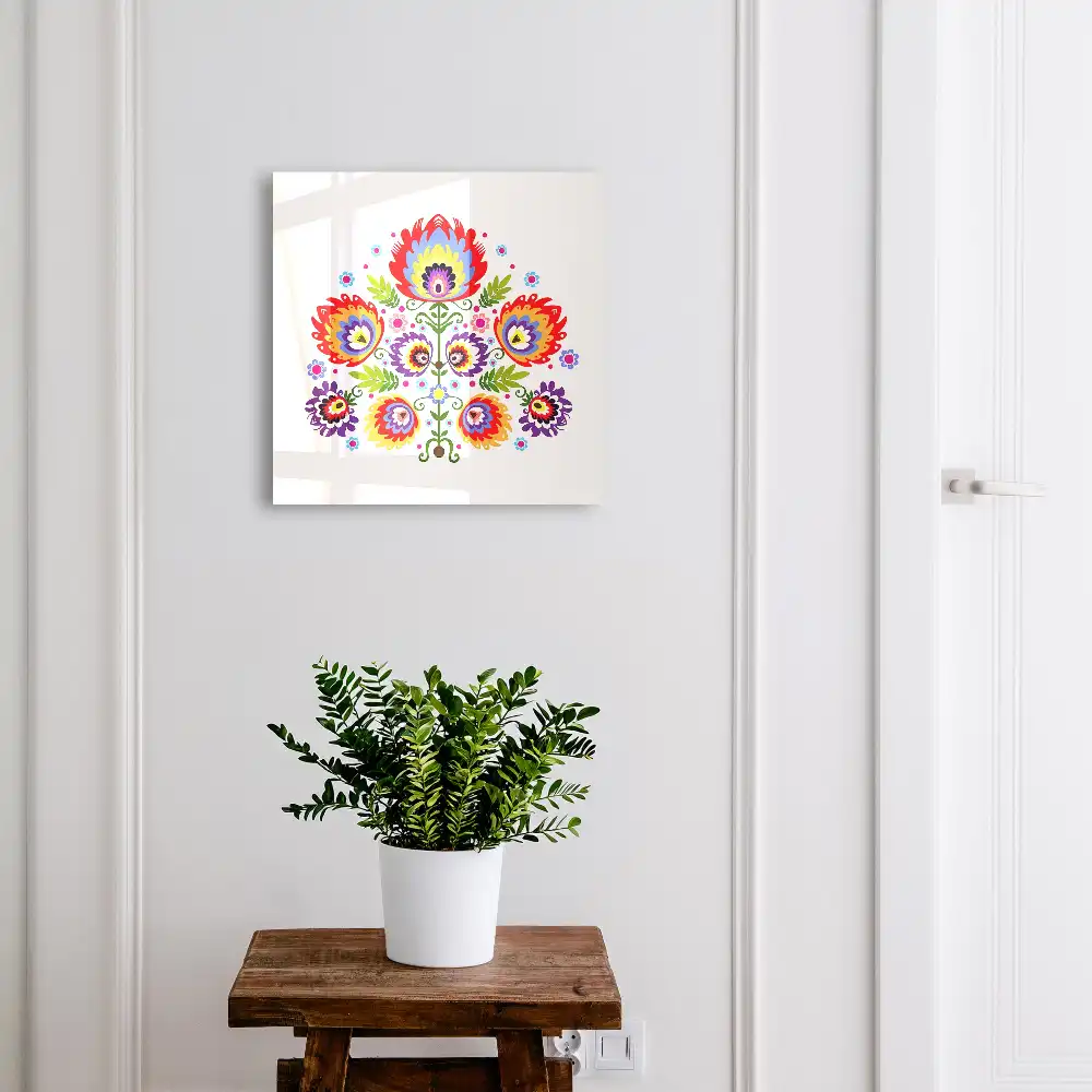 Dulapior pentru chei cu motive florale în stil popular