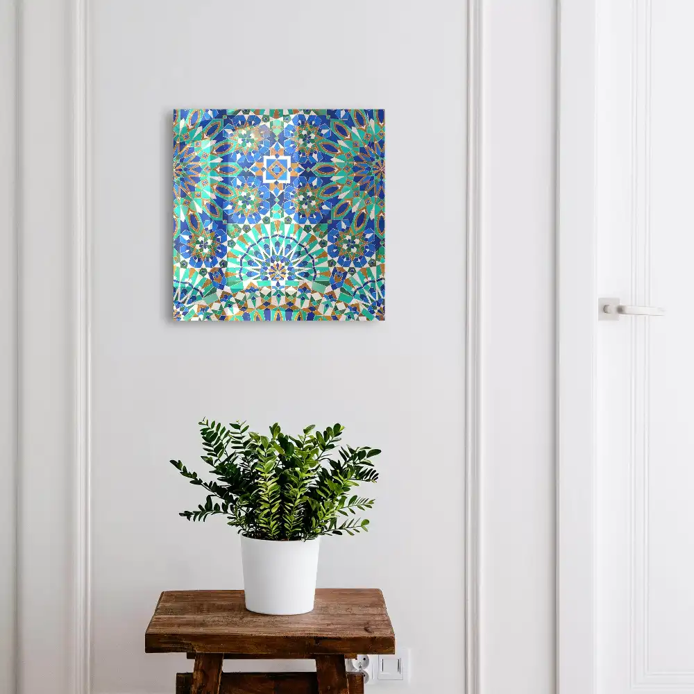 Suport de perete pentru chei cu model geometric din mozaic colorat