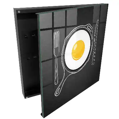 Dulapior pentru chei cu design tigaie cu ou pe fundal negru