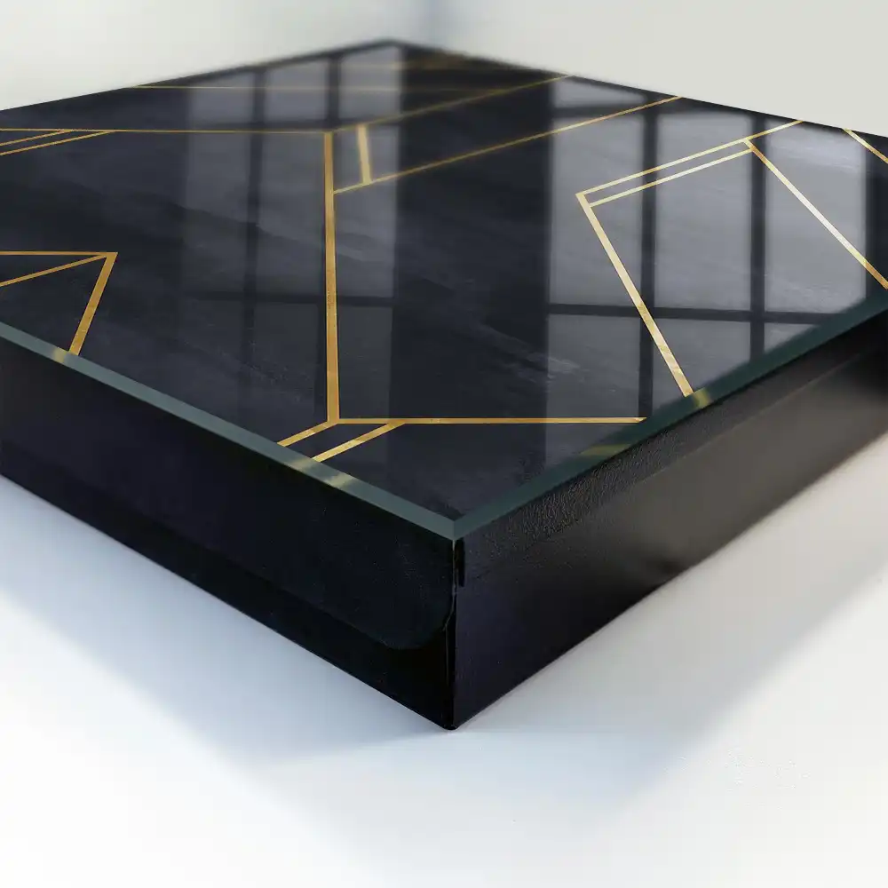 Dulapior pentru chei cu design geometric și culori contrastante
