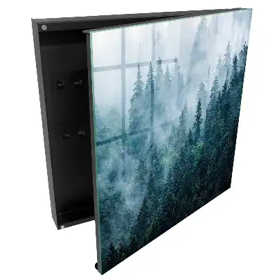 Casetă de chei cu design pădure misterioasă în ceața dimineții