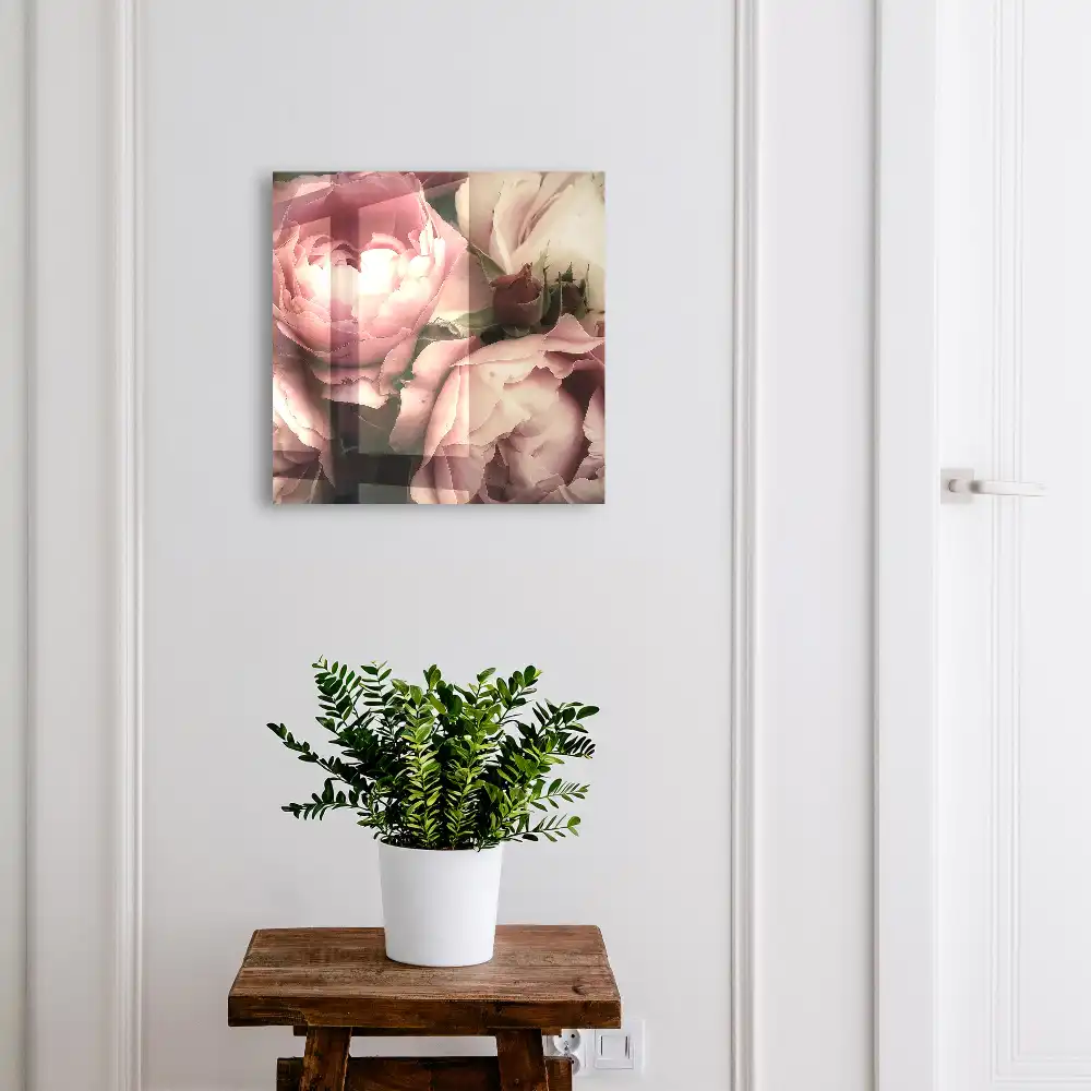 Casetă pentru chei cu design romantic și model cu trandafiri