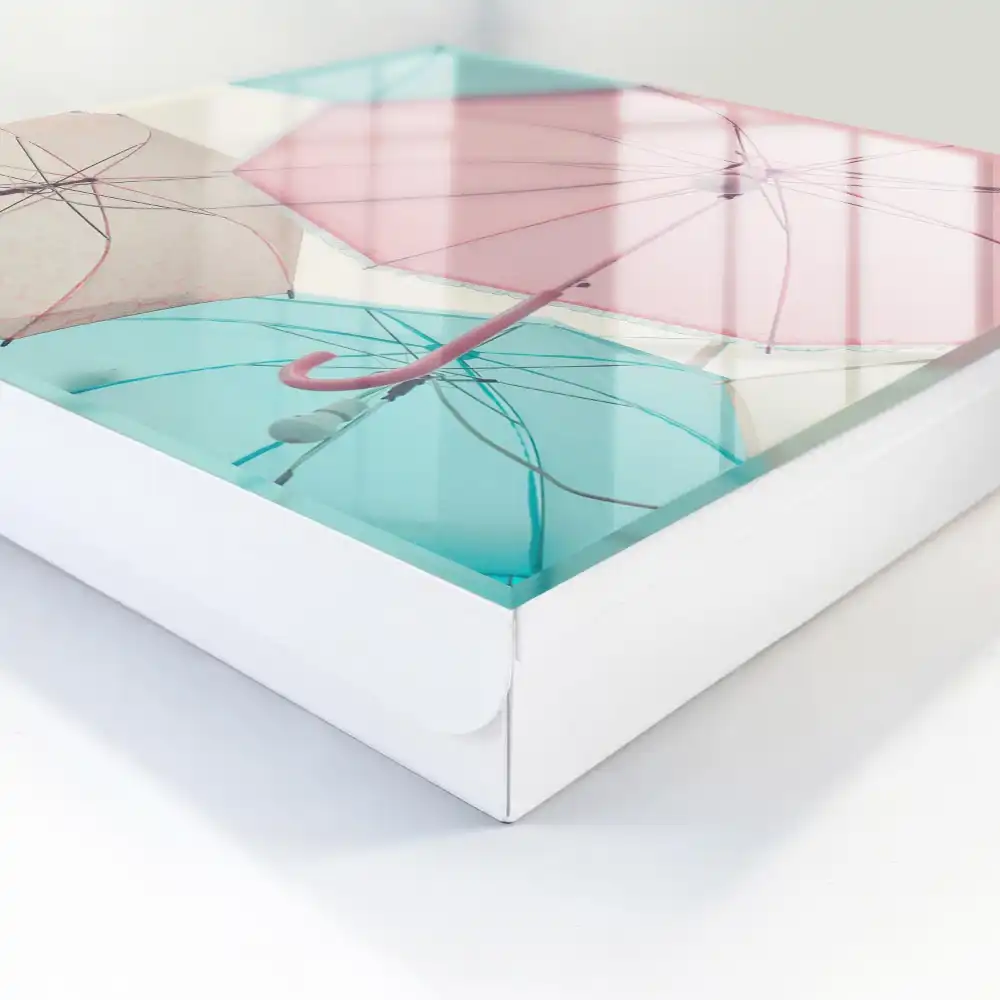 Cutie pentru chei de perete cu design de umbrele în nuanțe pastelate