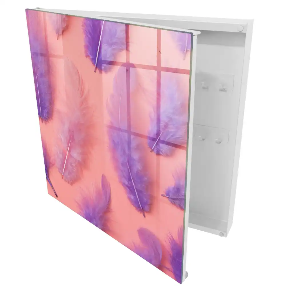 Casetă pentru chei cu model floral delicat pe fundal roz