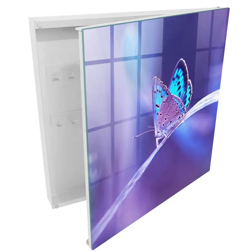 Suport de chei pentru perete cu motiv fluture colorat pe fundal violet