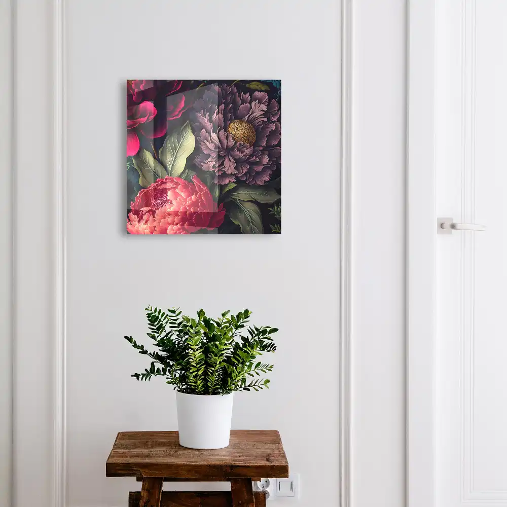 Casetă pentru chei cu model floral și detalii expresive