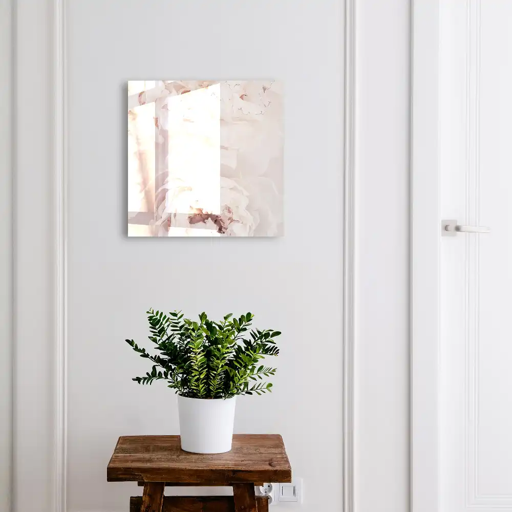 Dulapior pentru chei cu design floral în tonuri pastelate