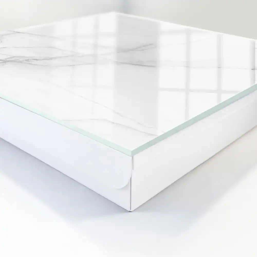 Casetă pentru chei cu design subțire și linii delicate