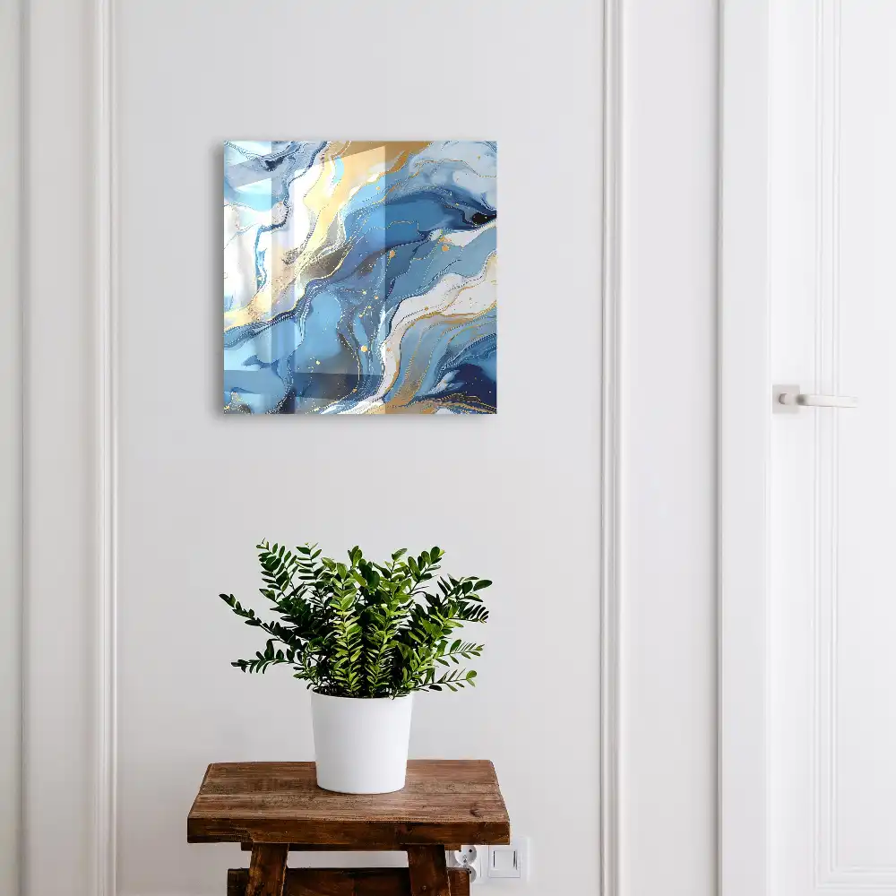 Cutie pentru chei de perete cu design abstract dinamic în nuanțe de albastru și galben