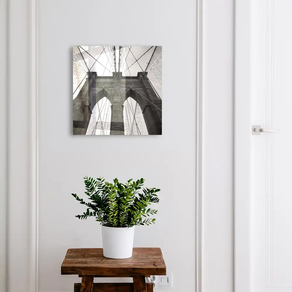 Casetă pentru chei cu design arhitectural minimalist și simetric