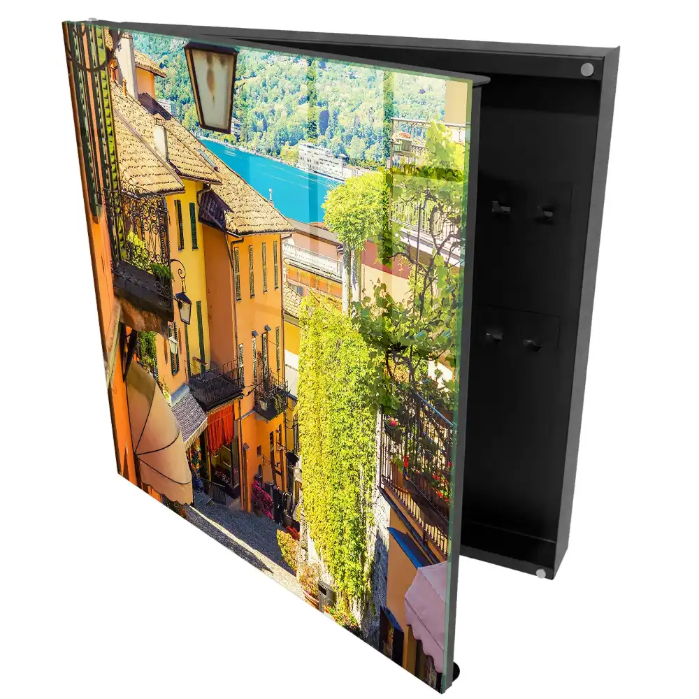 Dulapior pentru chei cu design de stradă fermecătoare și case colorate