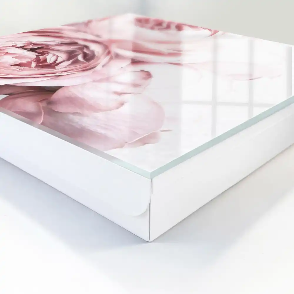 Dulapior pentru chei cu design floral roz elegant