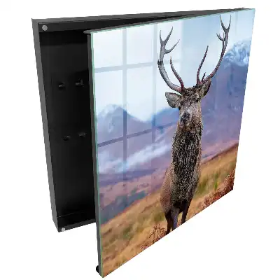 Casetă pentru chei cu design de cerbi în peisaj montan de toamnă