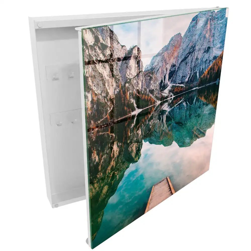 Casetă pentru chei cu design montan și lac în culori vii