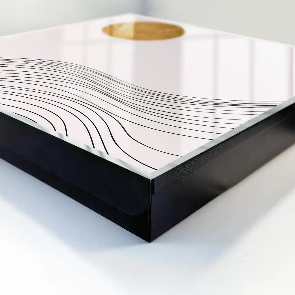 Casetă pentru chei cu design minimalist și cerc decorativ călduros pe fundal deschis