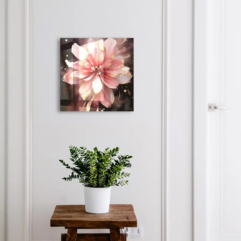 Dulapior pentru chei cu design floral în nuanțe de roz și crem