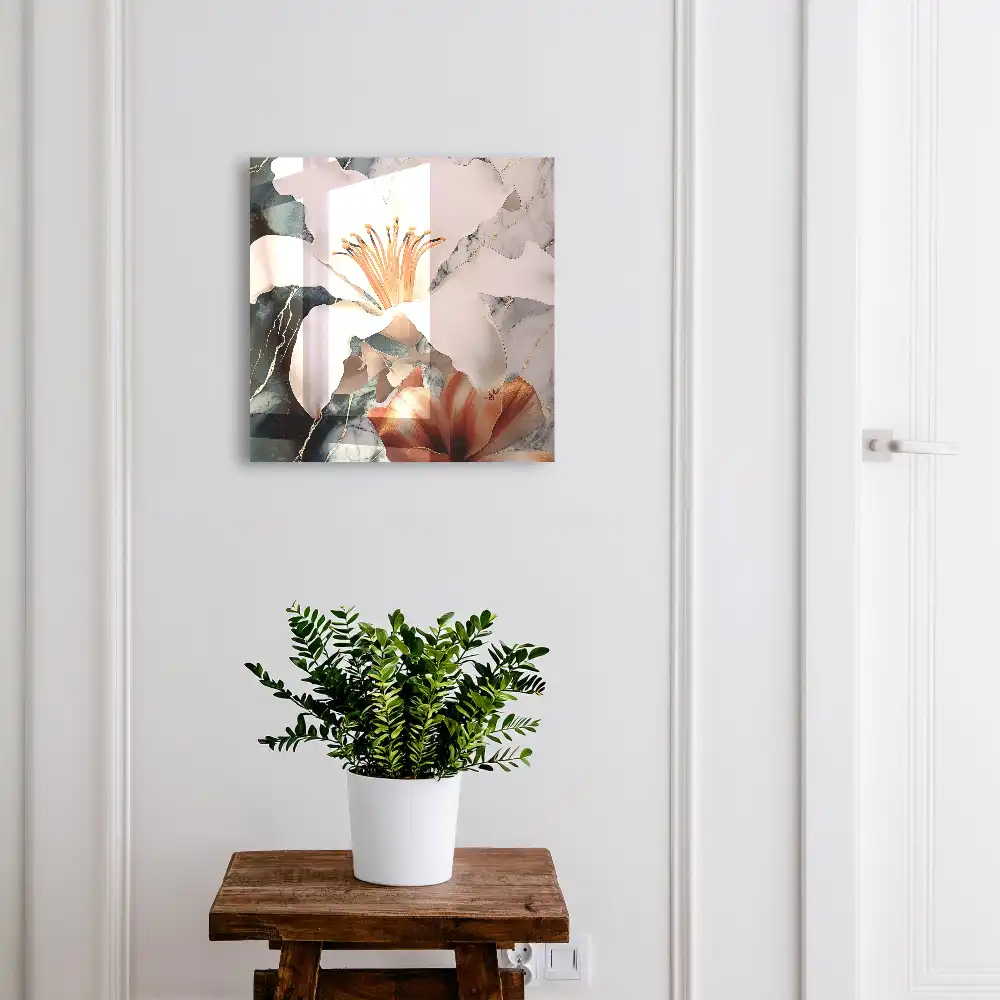 Suport pentru chei pe perete cu model floral subtil și decor contrastant