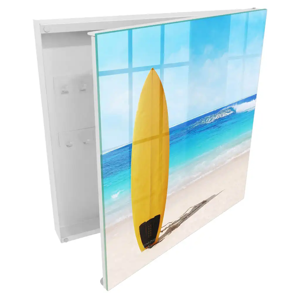Casetă pentru chei cu design de plajă, ocean turcoaz și cer albastru