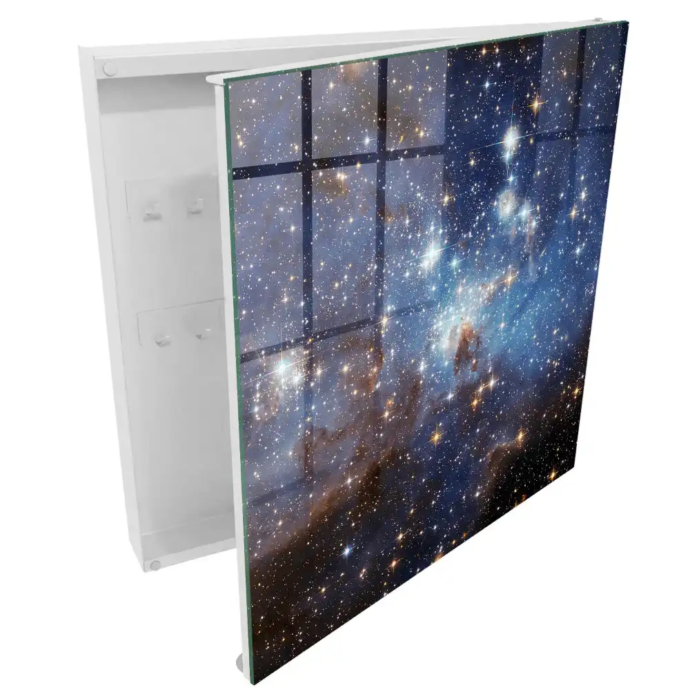 Dulap pentru chei cu design spațial reprezentând stele și nebuloasă albastră