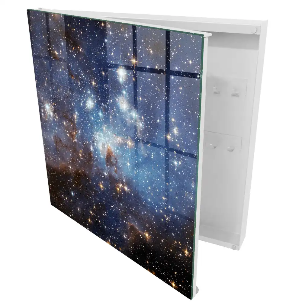 Dulap pentru chei cu design spațial reprezentând stele și nebuloasă albastră