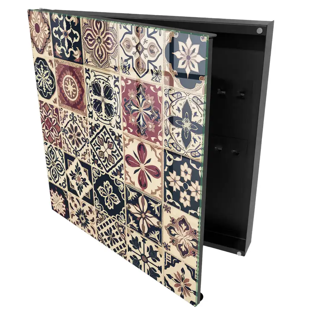 Suport pentru chei pe perete cu design geometric stil clasic