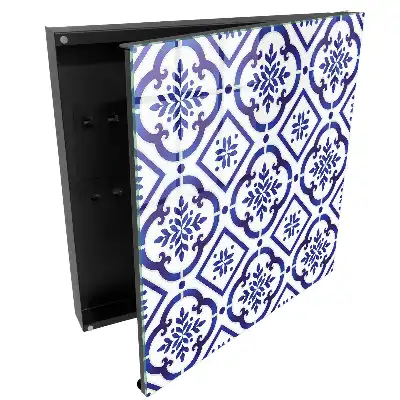 Casetă pentru chei cu model albastru pe fundal alb