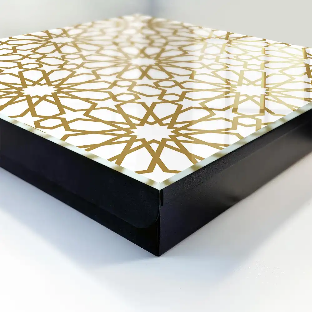 Cui pentru chei de perete cu design geometric clasic