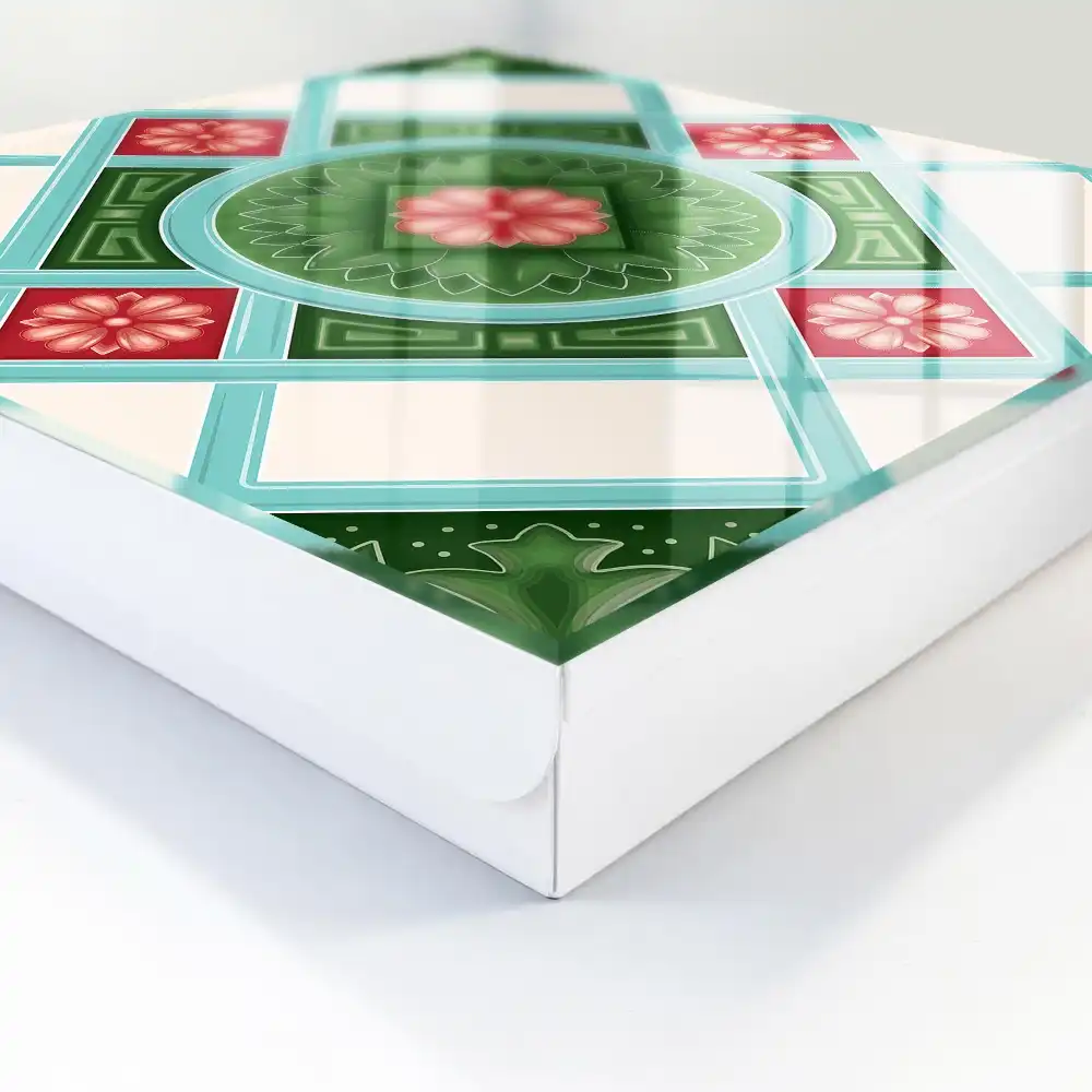 Casetă pentru chei cu model geometric floral în nuanțe de verde, roșu și albastru