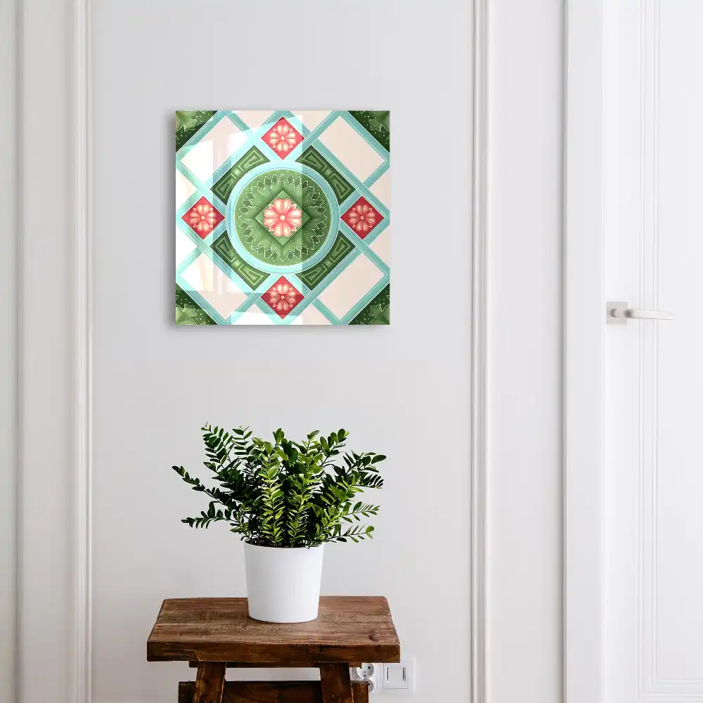 Casetă pentru chei cu model geometric floral în nuanțe de verde, roșu și albastru