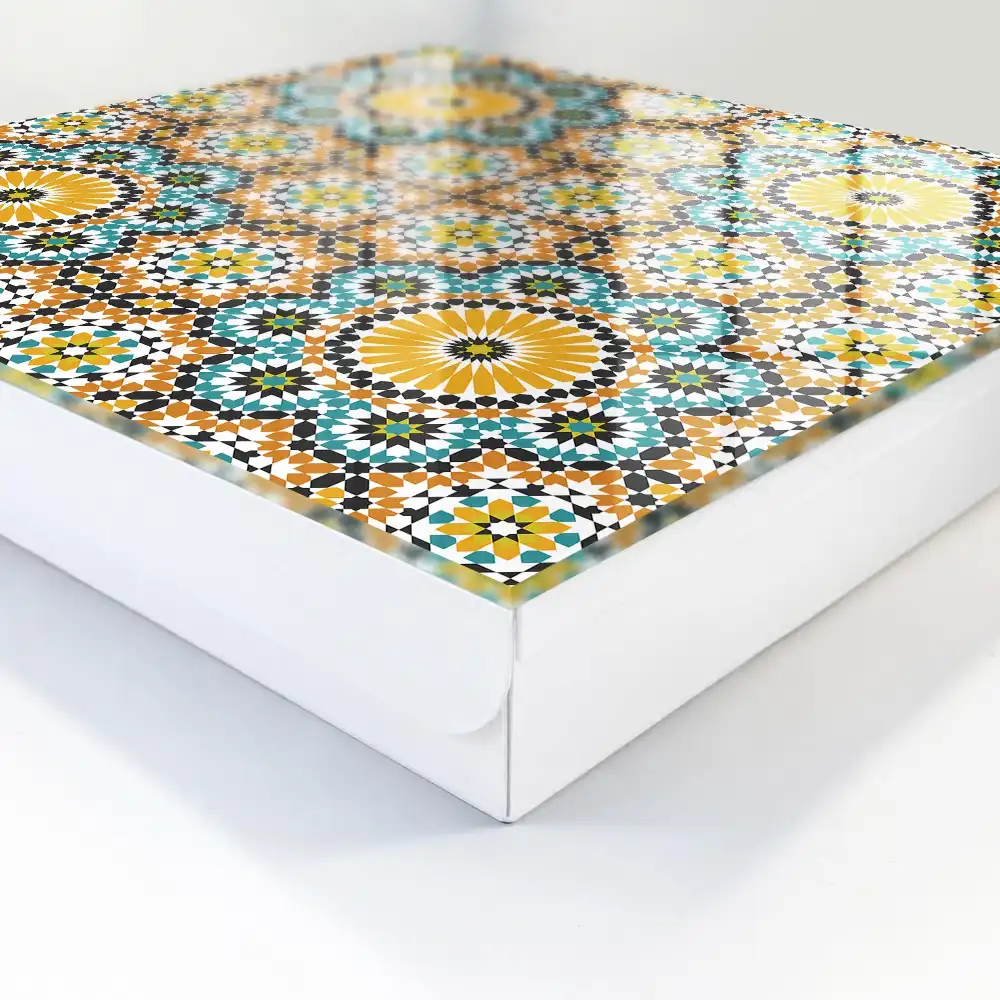 Dulapior pentru chei cu design geometric colorat