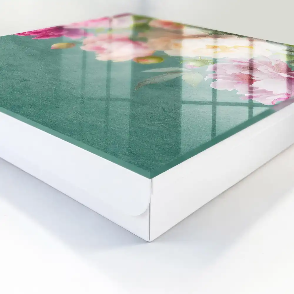 Suport pentru chei pe perete cu imprimeu floral pe fundal verde