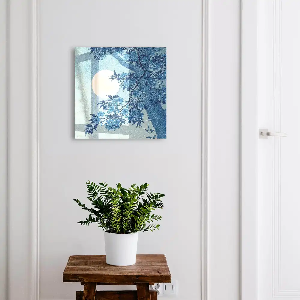 Casetă pentru chei cu model floral pe fundal de lună plină