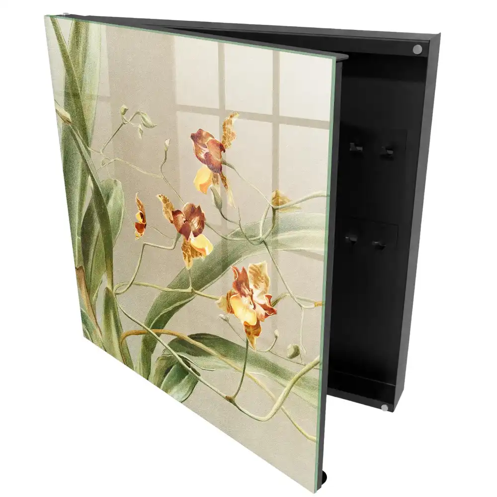 Cutie pentru chei cu model floral discret și vegetație verde