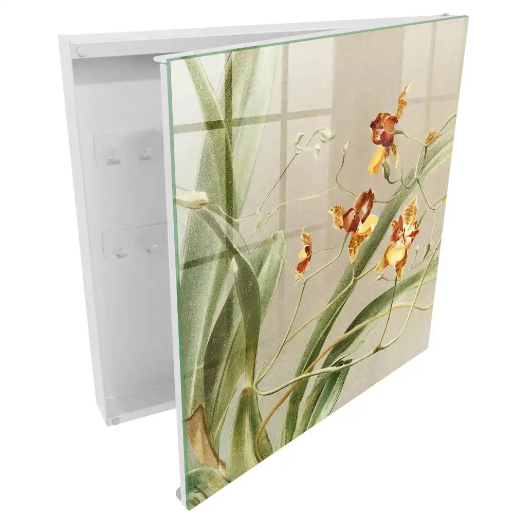 Cutie pentru chei cu model floral discret și vegetație verde