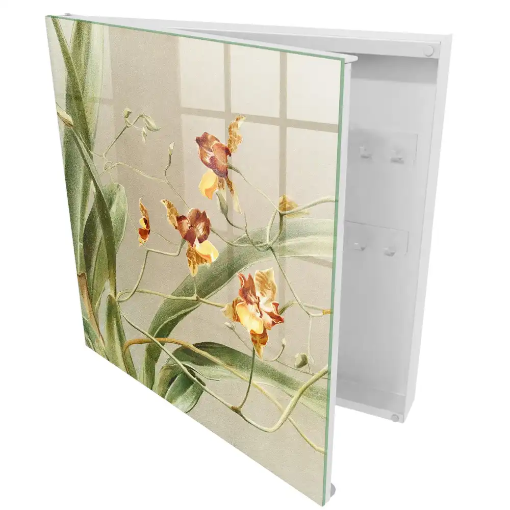 Cutie pentru chei cu model floral discret și vegetație verde
