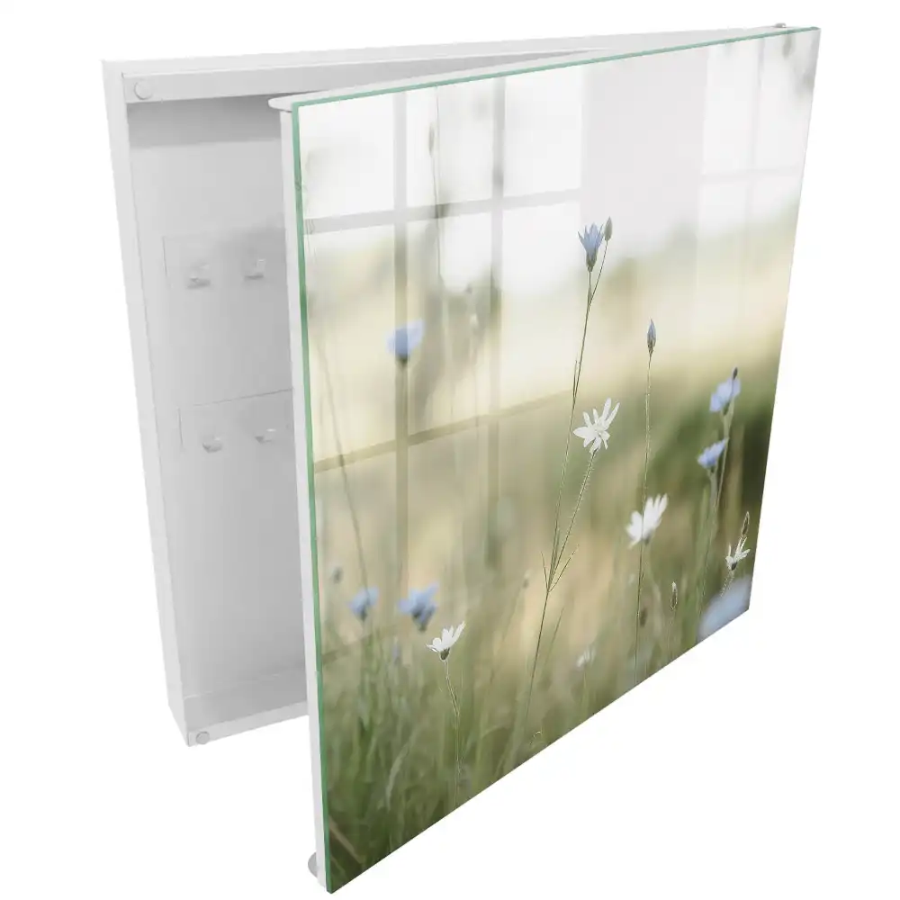 Suport de perete pentru chei cu model floral și fundal natural estompat