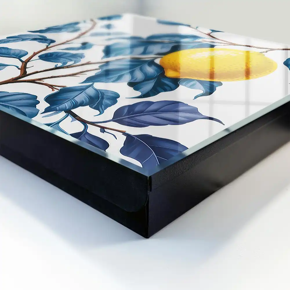 Dulapior pentru chei cu model lămâie printre frunze albastre și detalii decorative