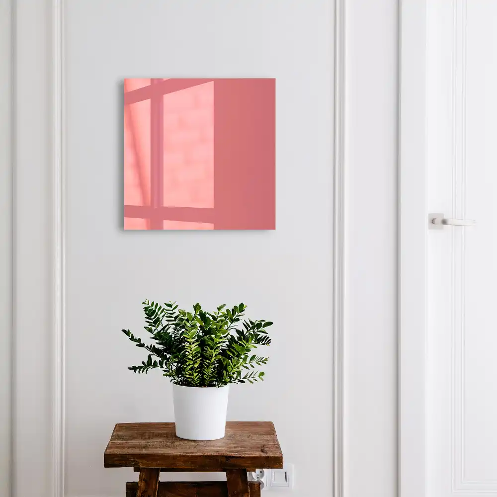 Dulăpior pentru chei roz cu design minimalist