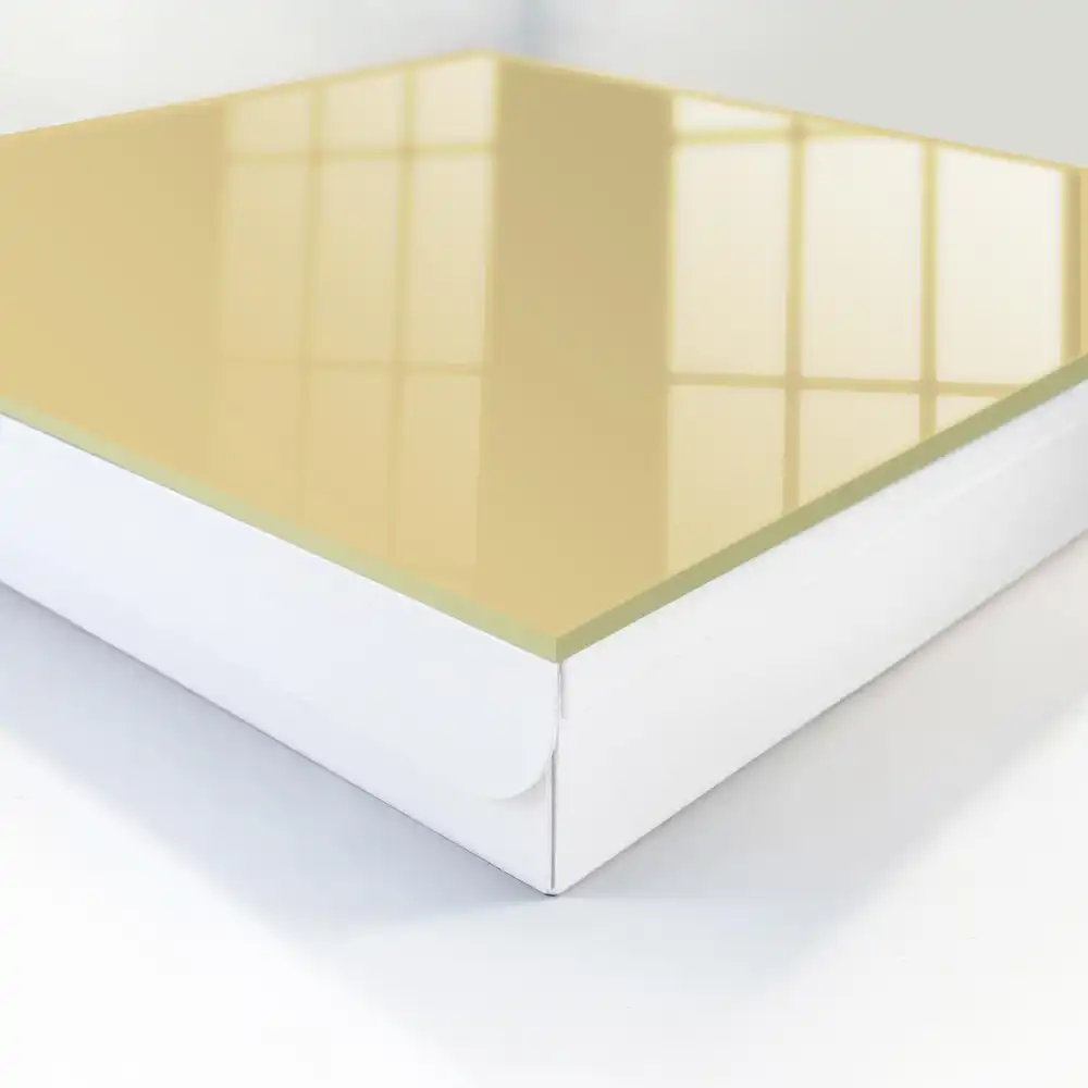 Casetă pentru chei crem cu design elegant