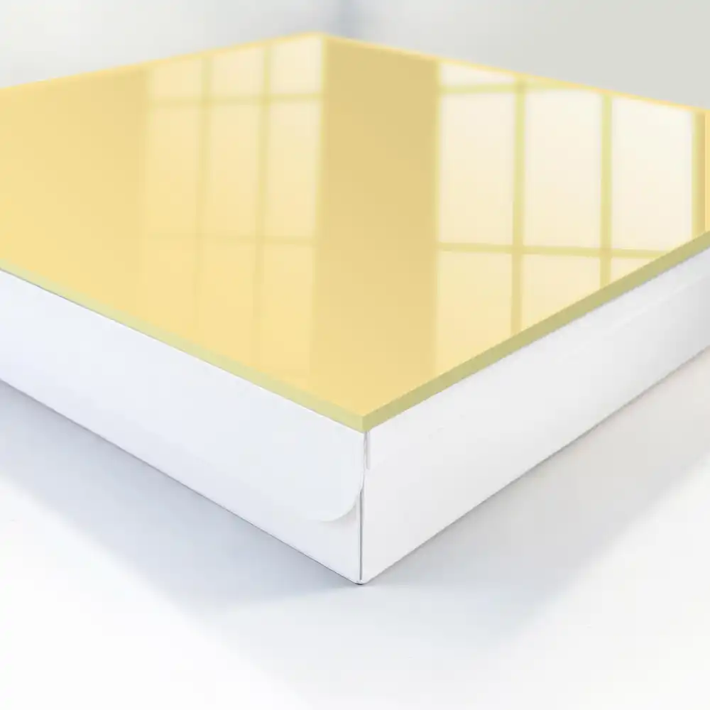 Dulapior pentru chei crem cu design elegant