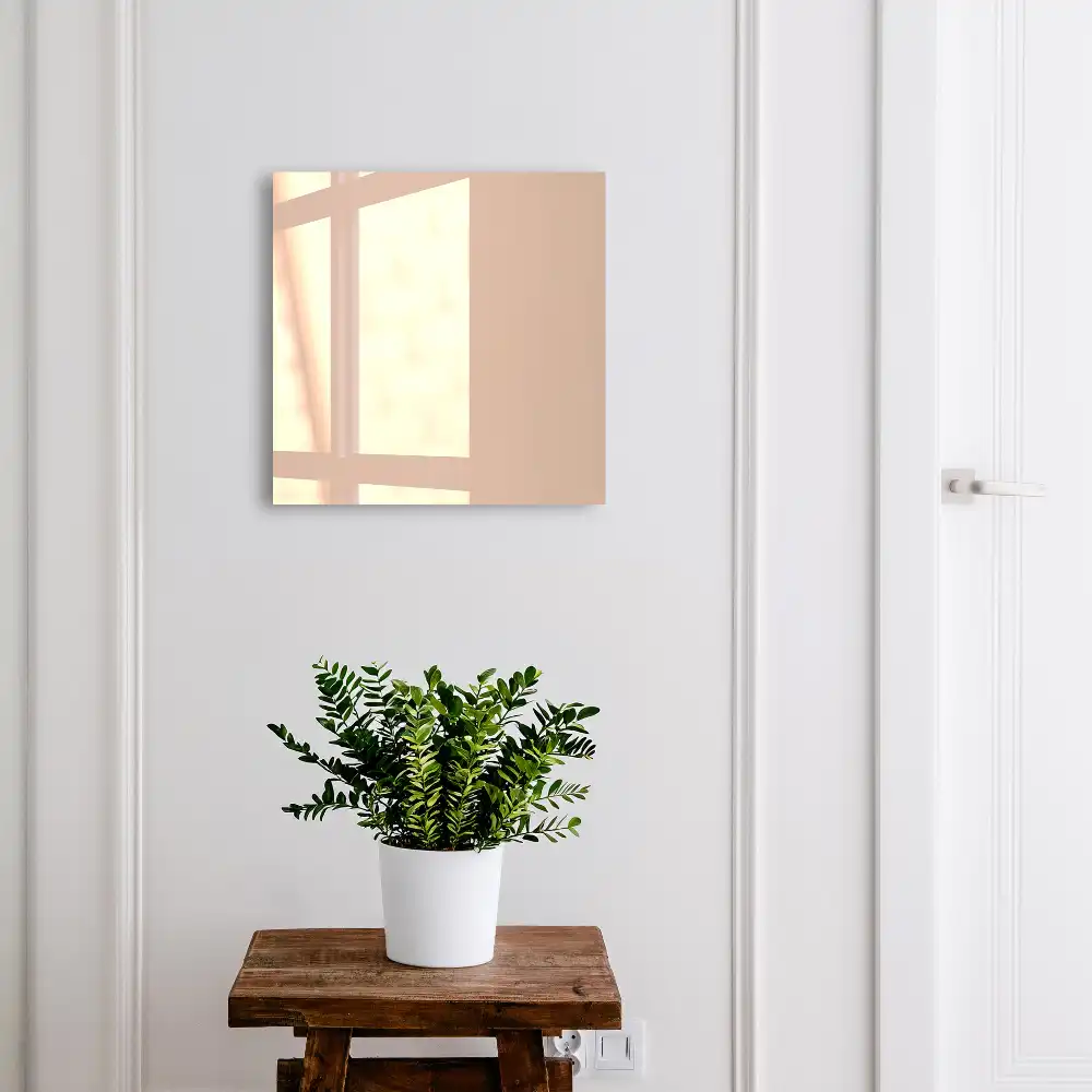 Casetă pentru chei bej cu design delicat și atmosferă caldă