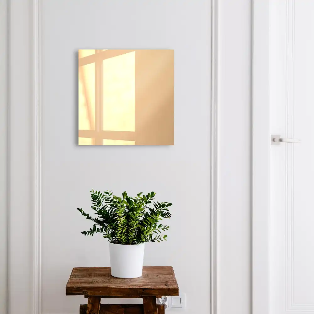 Suport de perete pentru chei cu design minimalist elegant în nuanță bej cald